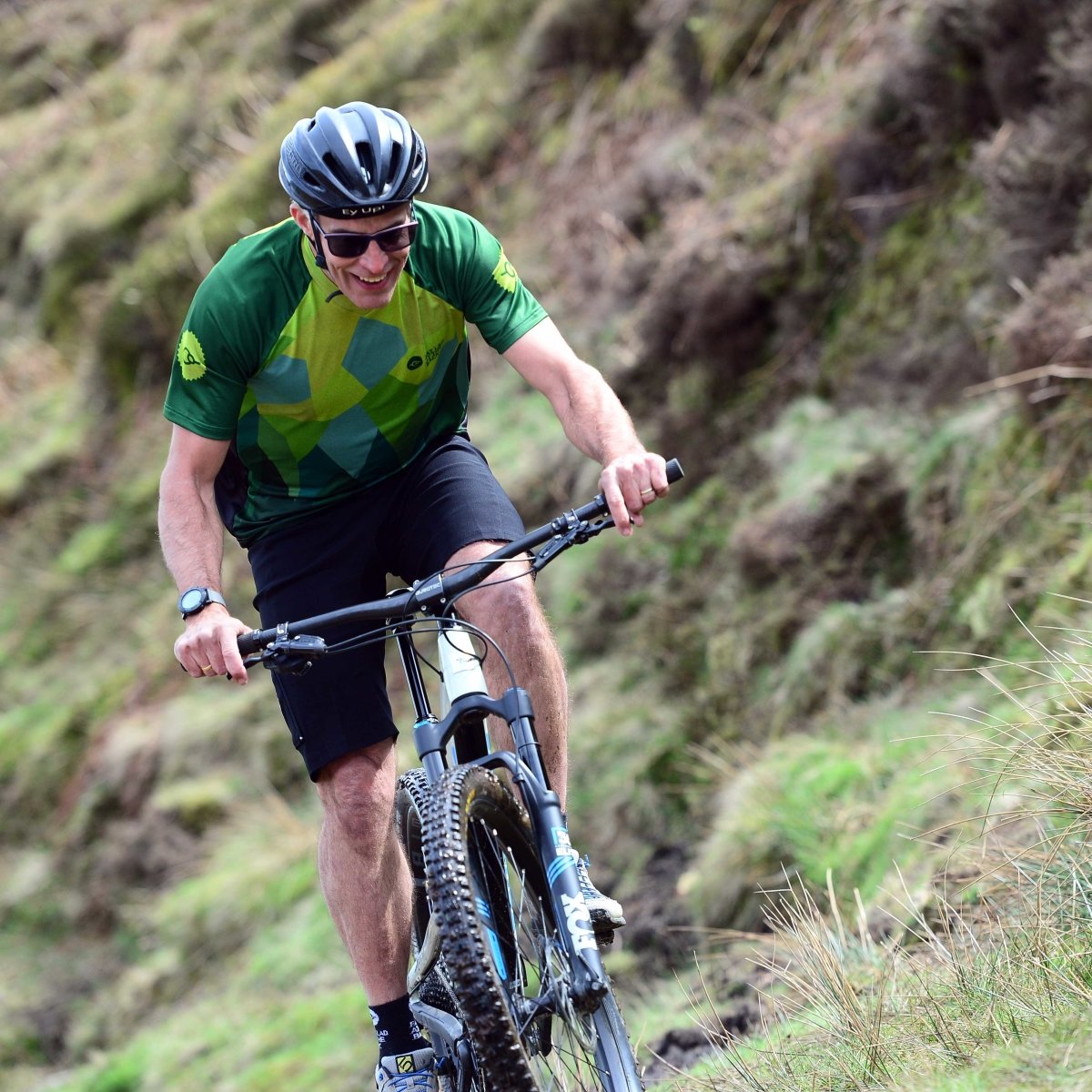 What To Wear for Mountain Biking - Fat Lad At The Back